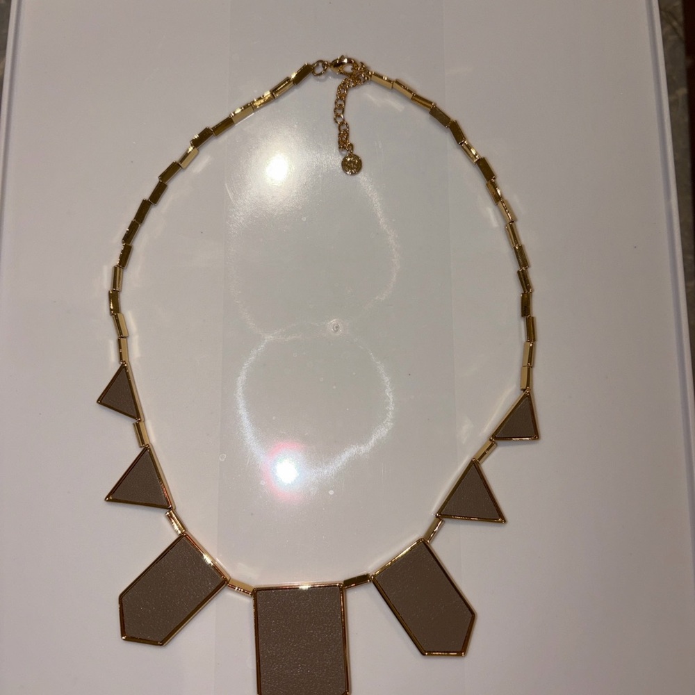 ✨ House of Harlow 1960 Gold Geometric Statement Necklace ✨ - Picture 6 of 8